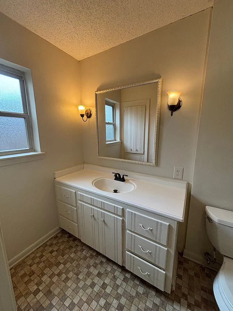 Shreveport Home — Photo 4