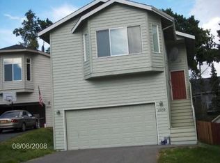 8939 Meadow Park Cir, Eagle River, AK 99577