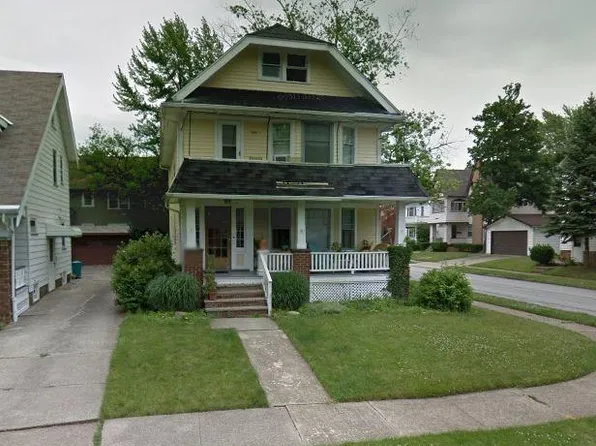 2135 Mars Ave, Lakewood, OH 44107