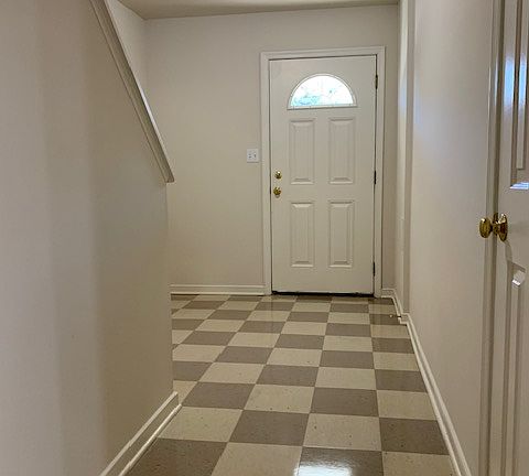 3rd image of 1005 Myrick St