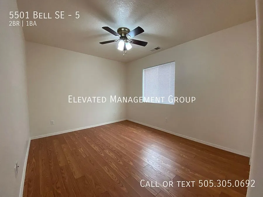 Beautiful 2-Bedroom Unit Refrigerated Air! — Photo 4