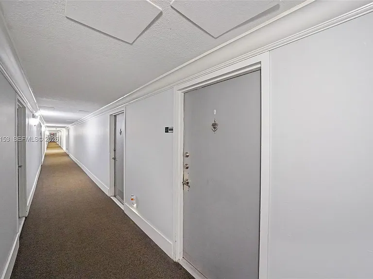 2000 NE 135th St #1010 — Photo 28
