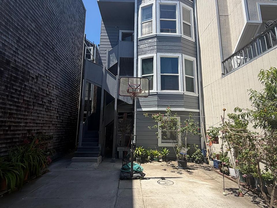 2nd image of 558 8th Ave