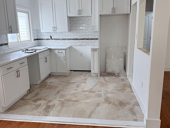 5th image of 7315 Avenue U