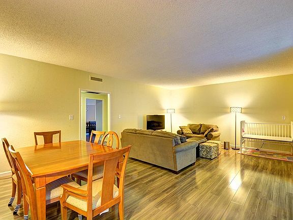 3rd image of 14345 Saratoga Ave APT 18