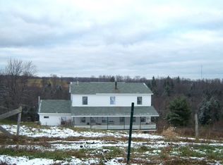 120 Power Line Dr, Reynoldsville, PA 15851