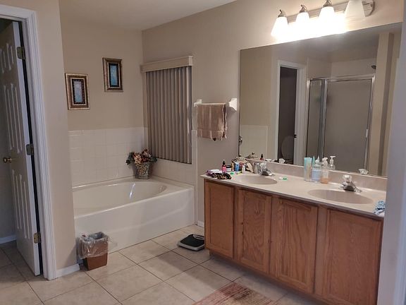 5th image of 4005 Fishermans Cove Ct