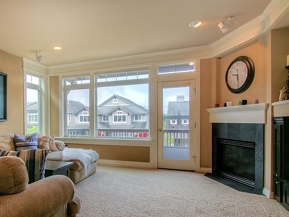4th image of 6824 Pinehurst Ave SE