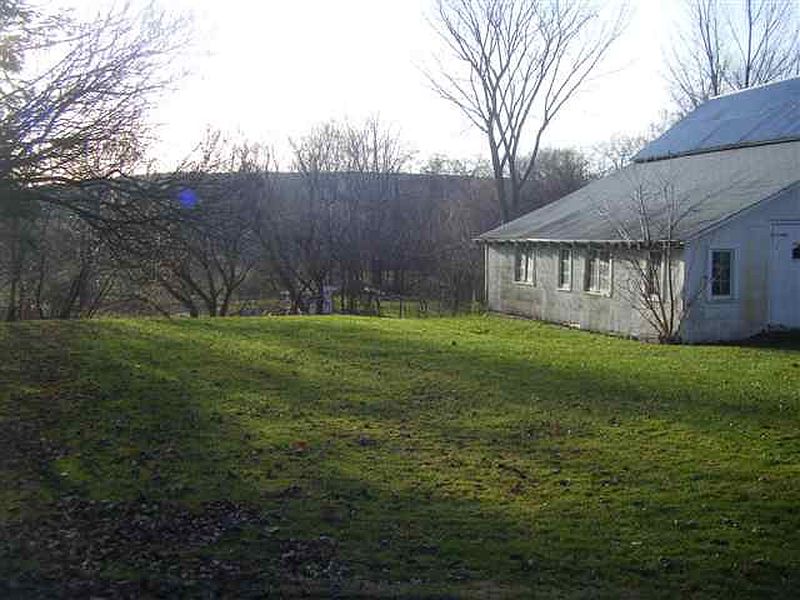 5th image of 655 SOUTH Street