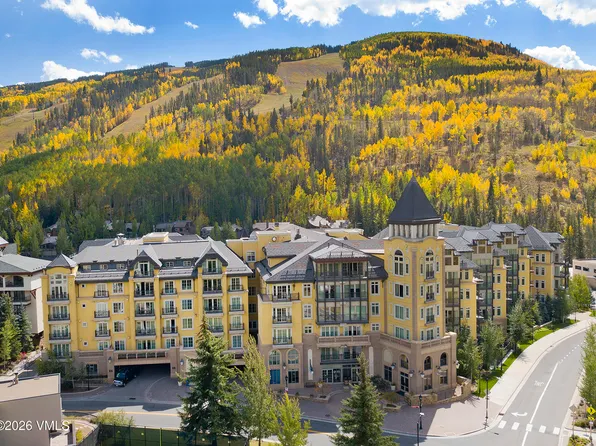 728 W Lionshead Cir #R-410, Solon, CO 44139