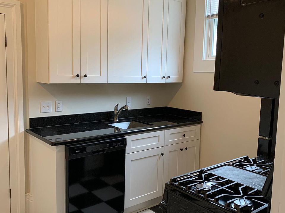 1st image of 5-5805 Laurel St APT 5