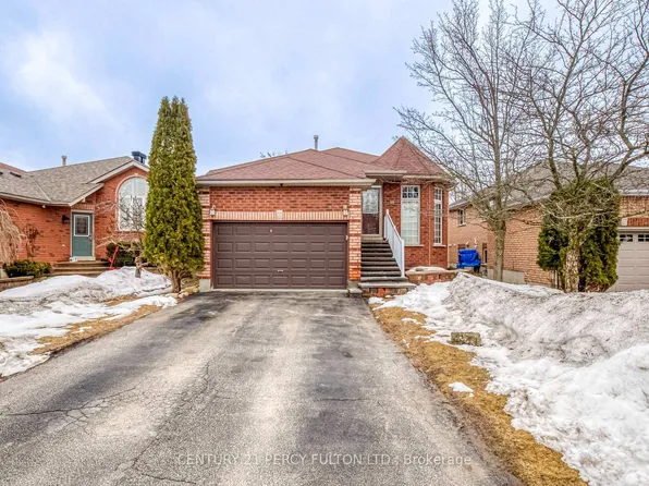 25 Crompton Dr, Barrie, ON L4M 6N1