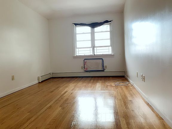 4th image of 12117 6th Ave #3-F