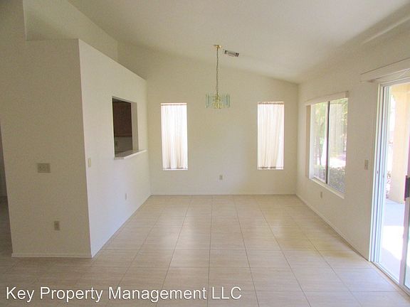3rd image of 2420 Sunup Dr