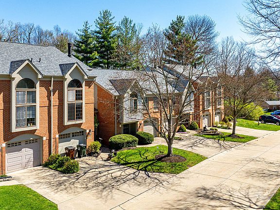 4th image of 35 Springhouse Dr