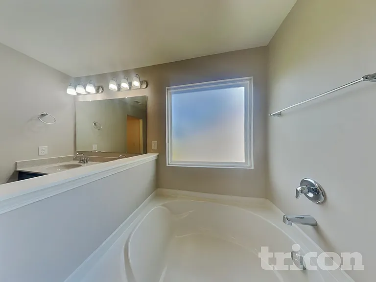 1037 Bitting Hall Cir — Photo 10