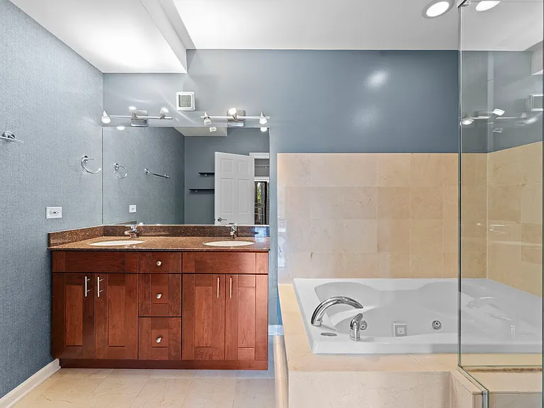 1523 N Ashland Ave #3 — Photo 18