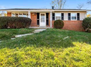 8319 Cottage St, Vienna, VA 22180