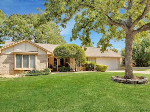 5210 Rustle Leaf Dr, Arlington, TX 76017