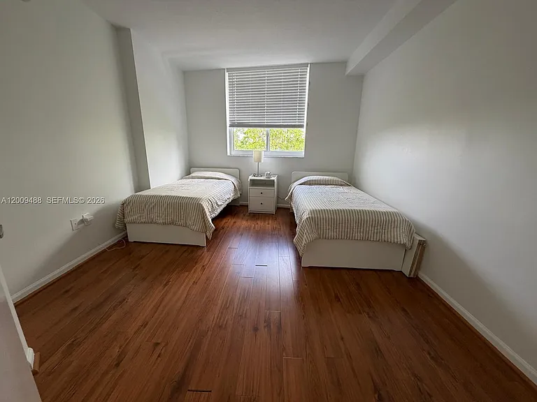 18800 NE 29th Ave #302 — Photo 16