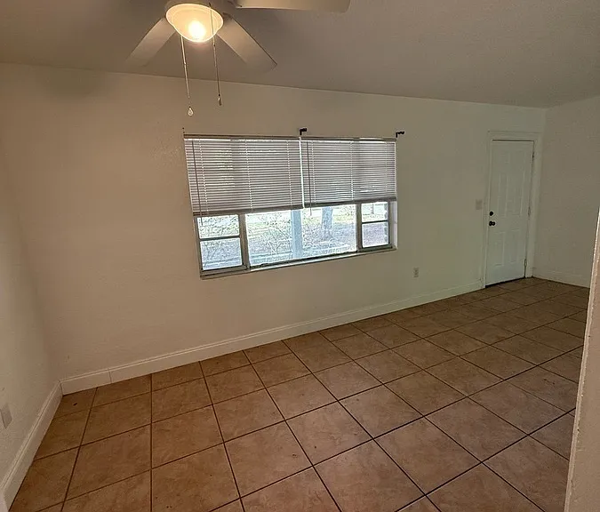 1252 Eldridge St — Photo 8