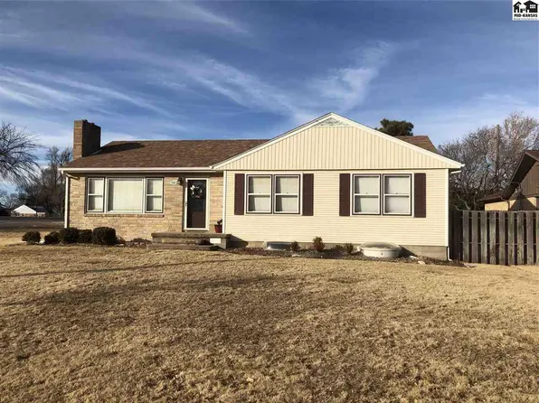 501 Welton St, Pratt, KS 67124