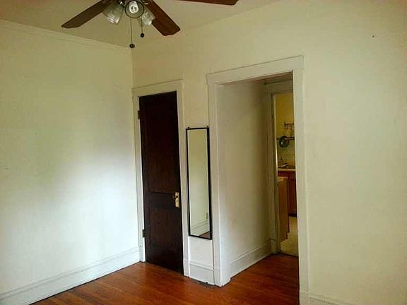 3rd image of 1447 W Albion Ave APT 1E