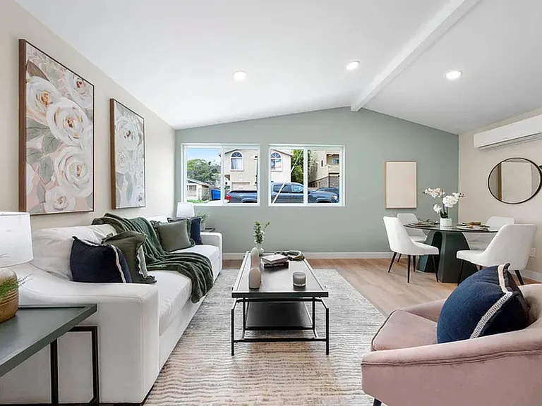 5515 Lauretta St — Photo 1
