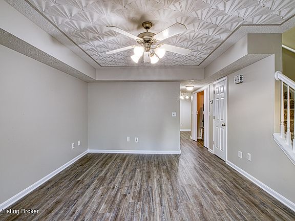5th image of 245 Louise Way APT 19