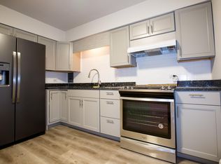 434 N Ardmore Ave APT 3A, Villa Park, IL 60181