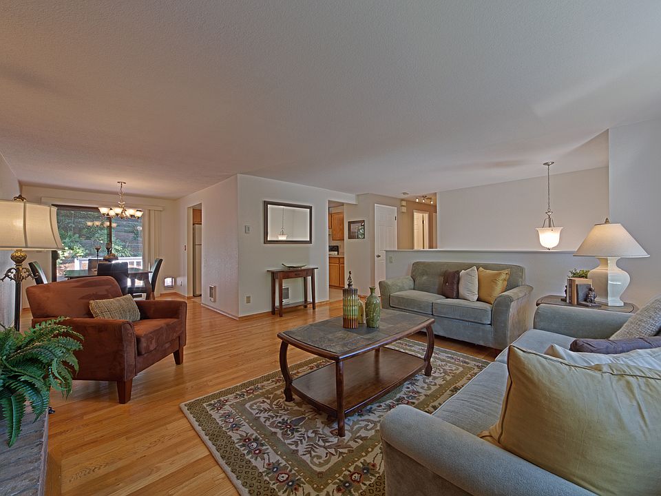 1st image of 12339 24th Ave NE