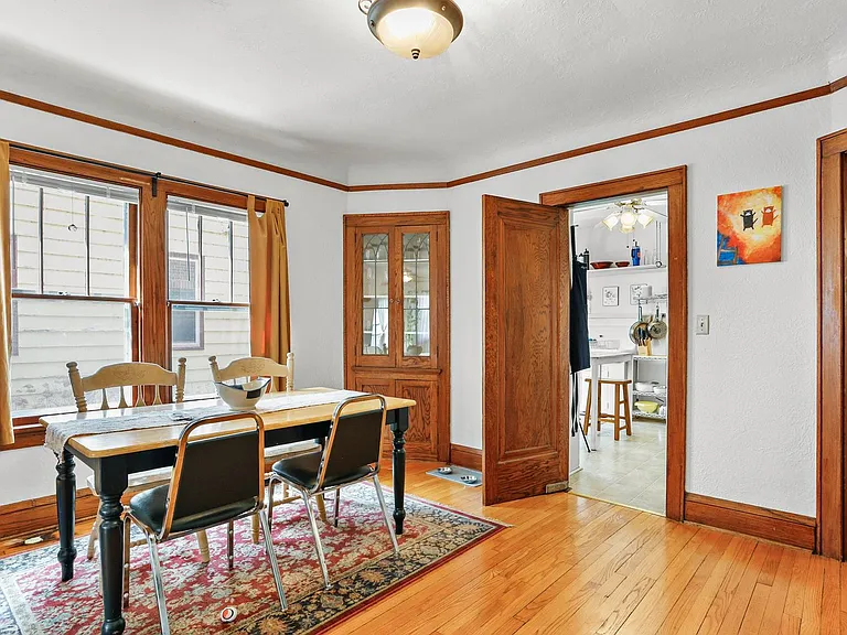 1342 Rutledge St — Photo 4