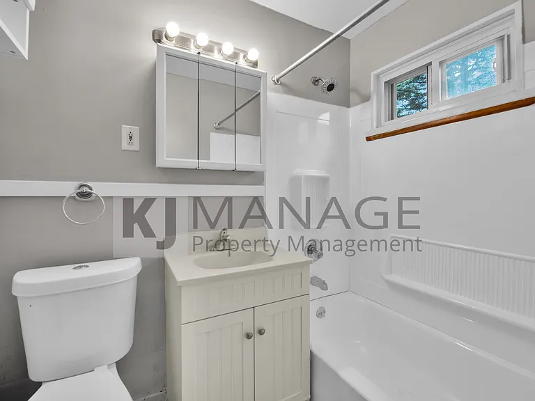 31863 Bay Ct — Photo 10