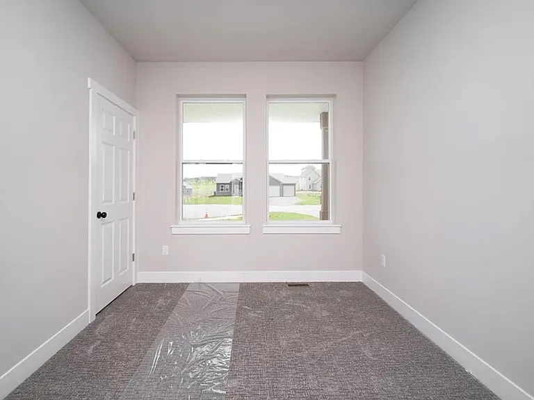 827 Kenai Ct — Photo 12