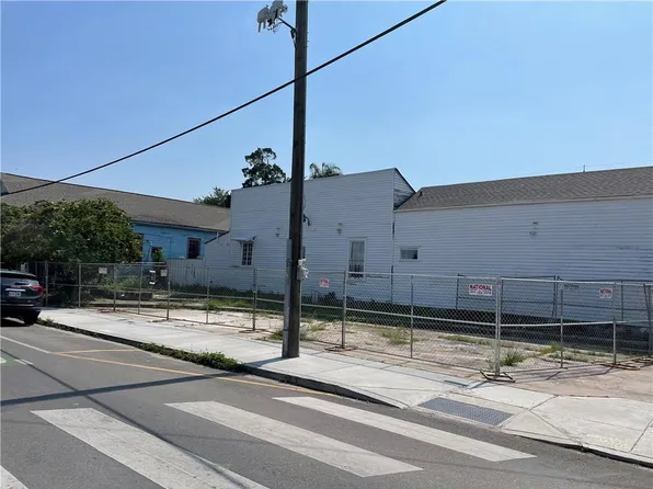 2601 Burgundy St, New Orleans, LA 70117