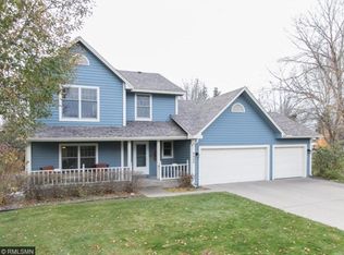 9000 Nantwick Rdg, Minneapolis, MN 55443