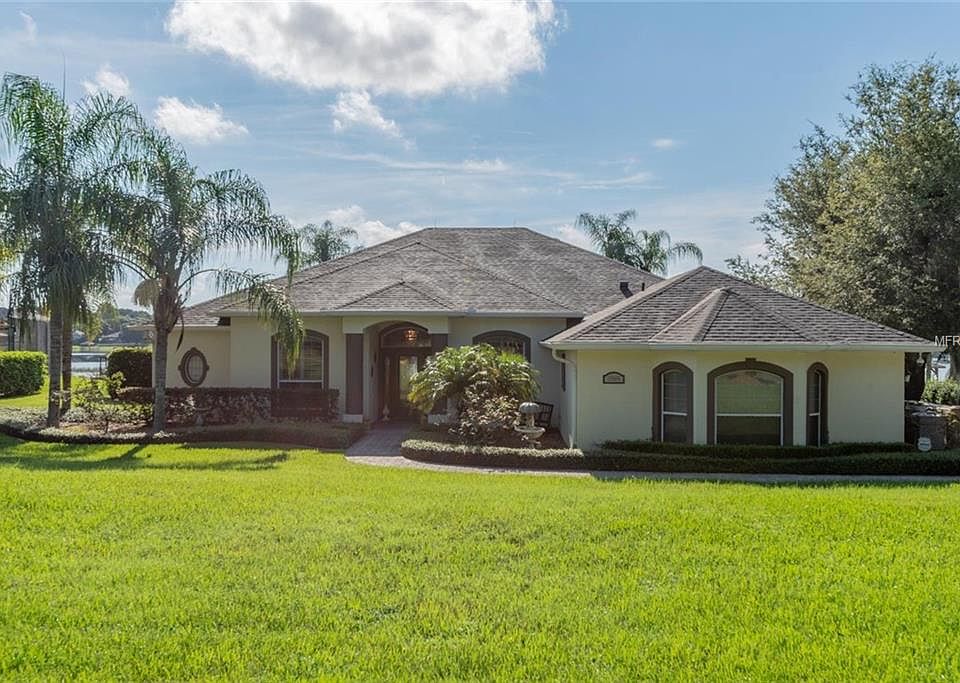 1st image of 10604 Lake Hill Dr
