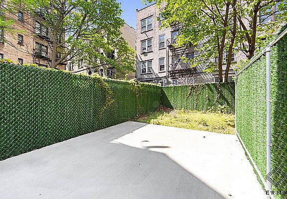 5th image of 680 E 21st St #1A