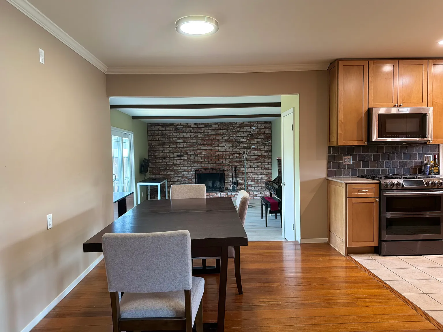 3235 Catalina Ave — Photo 3