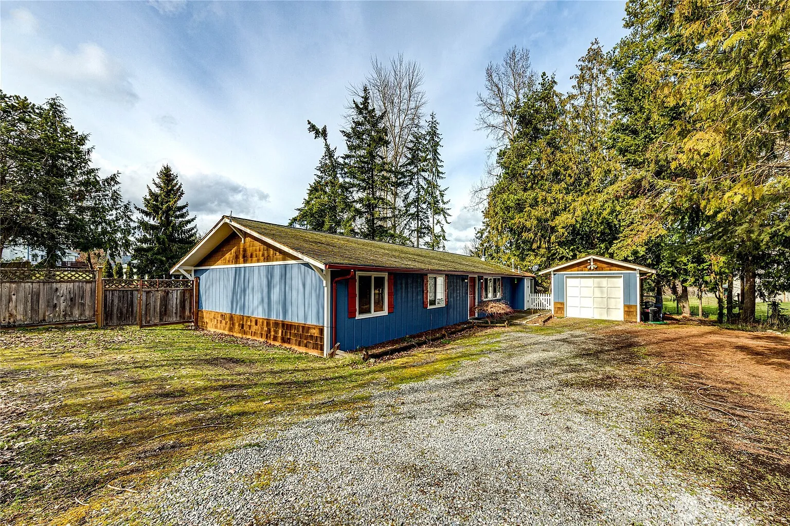 140 Osprey Glen Road photo 1