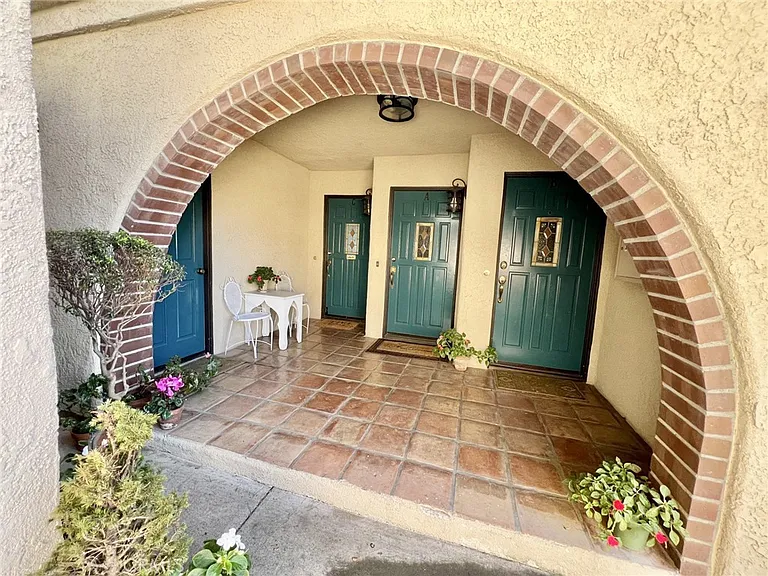 25062 Alicia Dr #C — Photo 6