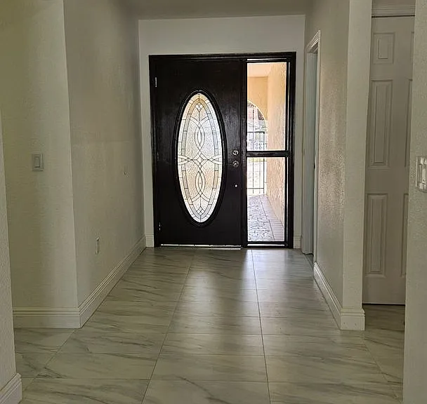8533 Viva Via Dr — Photo 3