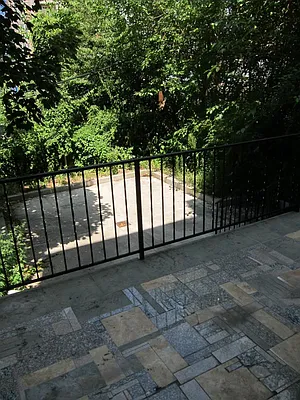 Rented by Realty 2000 Corp | media 8