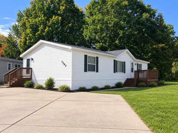 1343 Sweetbay Dr #670, Elkhart, IN 46514