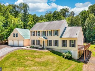 14145 Roberts Rd, Hancock, MD 21750