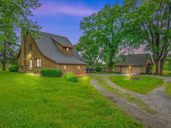 4643 SE California Ave, Topeka, KS 66609