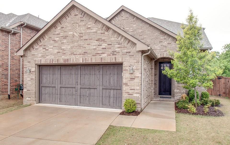 1st image of 941 Kirby Dr