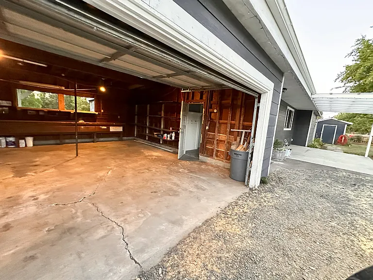 26147 Hall Rd — Photo 8
