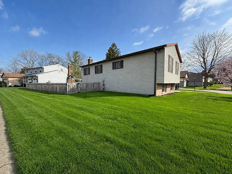 3818 Quail Hollow Dr — Photo 26