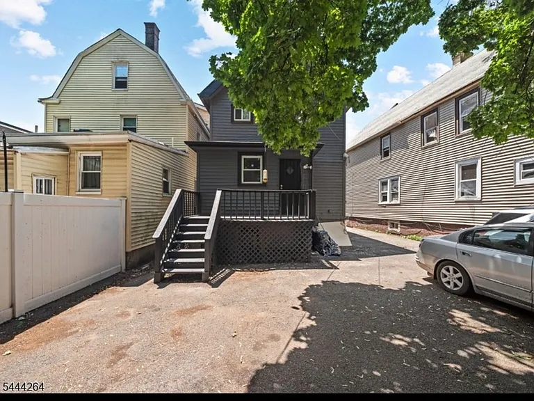 12 Clifford St — Photo 22